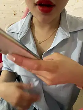Snapshot of Moe-moex chatting on 11, 7, 2026 Moe-moex online show from 11, 7, 2026