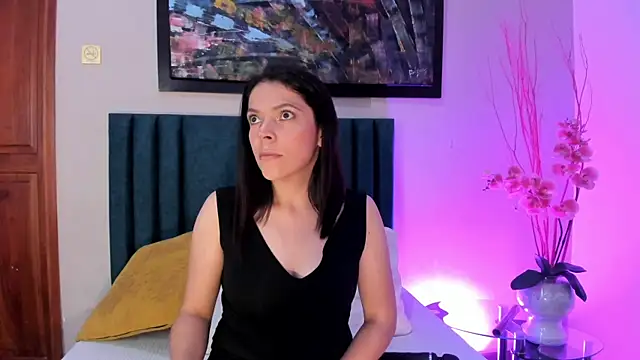AnnaBroooks online show from 13, 6, 2026