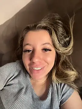 Snapshot of casal_uai chatting on 7, 4, 2026 casal uai online show from 7, 4, 2026