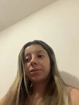 Snapshot of casal_uai chatting on 15, 6, 2026 casal uai online show from 15, 6, 2026
