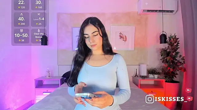 IsabellaSweet   online show from 15, 6, 2026