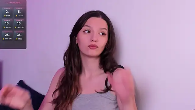 miabellee  online show from 14, 6, 2026