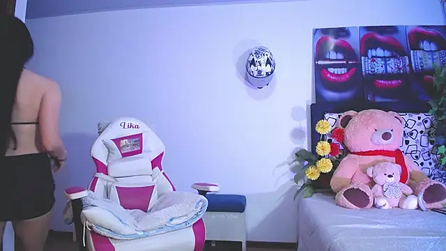 lika little0 online show from 8, 6, 2026