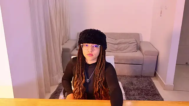 AntonellaBons online show from 6, 5, 2026