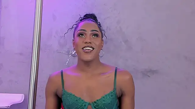 naomi  blair online show from 11, 5, 2026