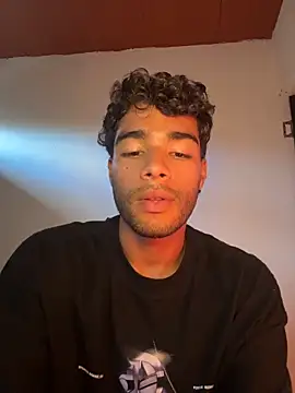 its alejandro27 online show from 4, 5, 2026