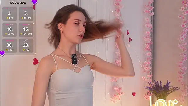 RoseliaLocatelli online show from 17, 6, 2026