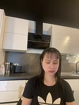 Just-Lilly online show from 18, 5, 2026