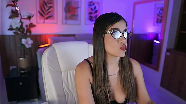 IvyGrabes online show from 19, 6, 2026