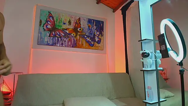 jhon nicolas online show from 6, 6, 2026