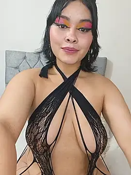 zoe love18 online show from 11, 6, 2026