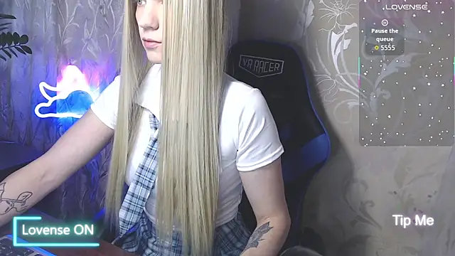 Shiny Victoria online show from 14, 6, 2026