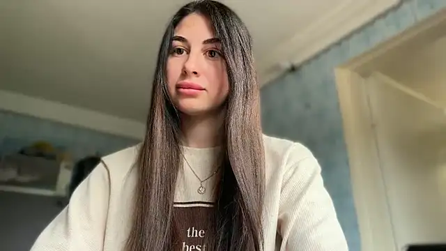 Snapshot of LiluMartiznir chatting on 18, 5, 2026 LiluMartiznir online show from 18, 5, 2026