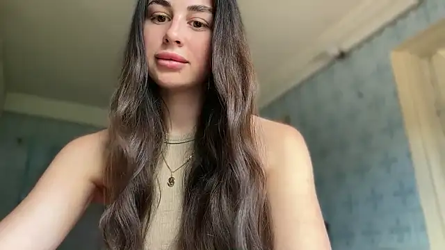 Snapshot of LiluMartiznir chatting on 8, 6, 2026 LiluMartiznir online show from 8, 6, 2026