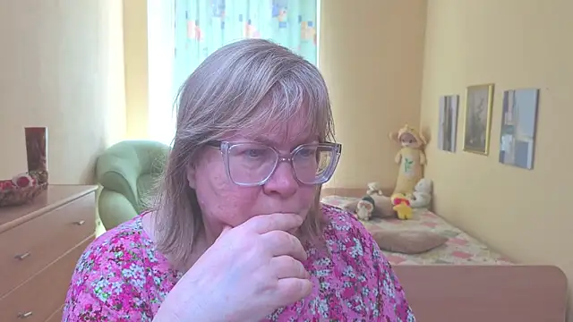 Snapshot of Emma_Eclipsee chatting on 16, 5, 2026 Emma Eclipsee online show from 16, 5, 2026