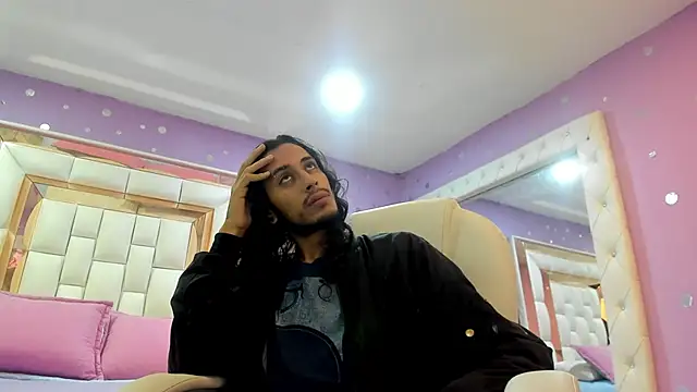 Goldentemptation  online show from 22, 6, 2026