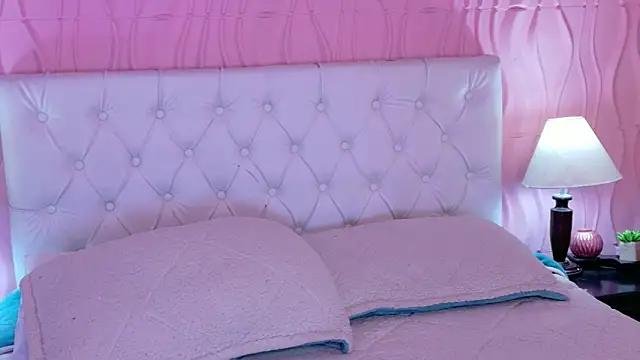 Mia Cherry   online show from 19, 6, 2026