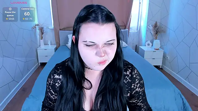 Kira G0ld online show from 4, 6, 2026