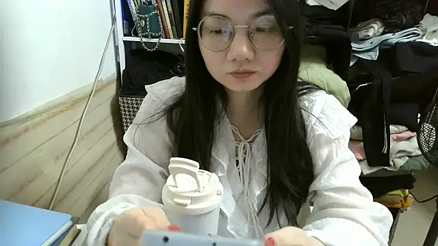 xiaoxiaowan11 online show from 1, 4, 2026