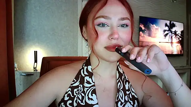 LolaaMint  online show from 13, 6, 2026