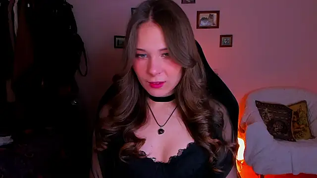 LanaLovely online show from 24, 6, 2026