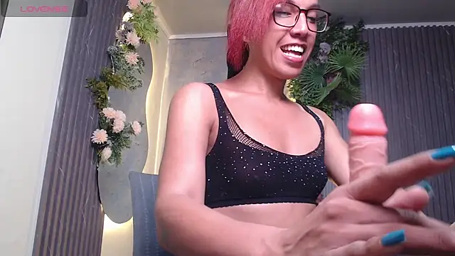 isabella star  online show from 17, 6, 2026
