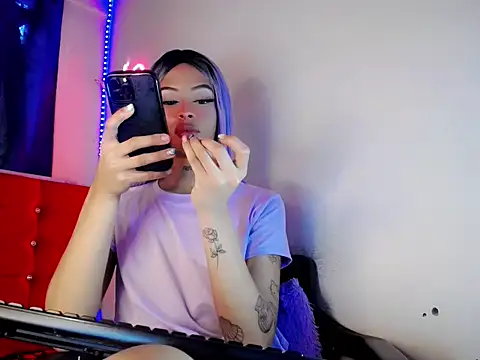 DahliaGill online show from 19, 5, 2026