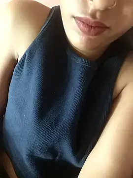komalsharma99 online show from 14, 5, 2026