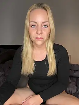 Snapshot of emily-becker22 chatting on 24, 4, 2026 emily-becker22 online show from 24, 4, 2026