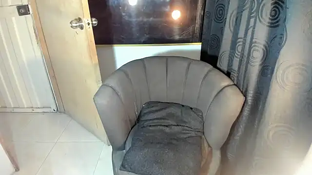 Jesshot bigcock20cm online show from 15, 6, 2026