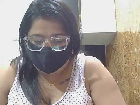 GangbangCouple online show from 9, 6, 2026