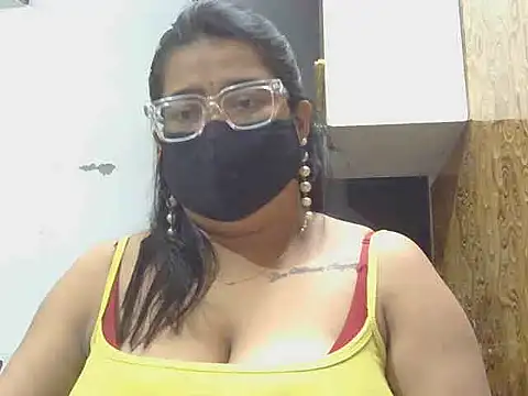 GangbangCouple online show from 18, 6, 2026