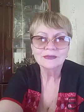 SophieBurns online show from 12, 6, 2026