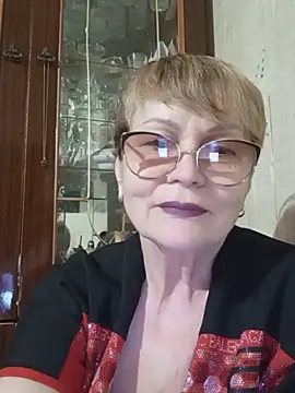 SophieBurns online show from 17, 6, 2026