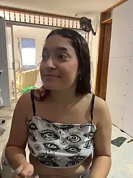 Emily Harpeer online show from 8, 6, 2026