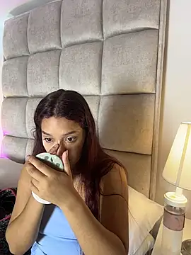 Emily Harpeer online show from 21, 6, 2026