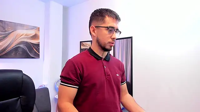 Tommas Jhonson online show from 9, 6, 2026