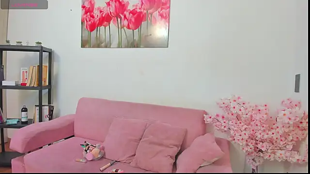 Kitty f00x online show from 20, 6, 2026