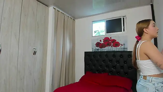 Kitty f00x online show from 21, 6, 2026