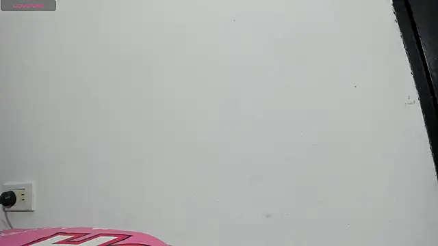MiaEvans0 online show from 21, 5, 2026