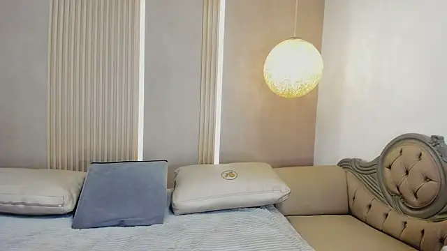 eva lain online show from 10, 6, 2026