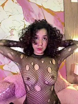 Woo isDaphne online show from 5, 6, 2026