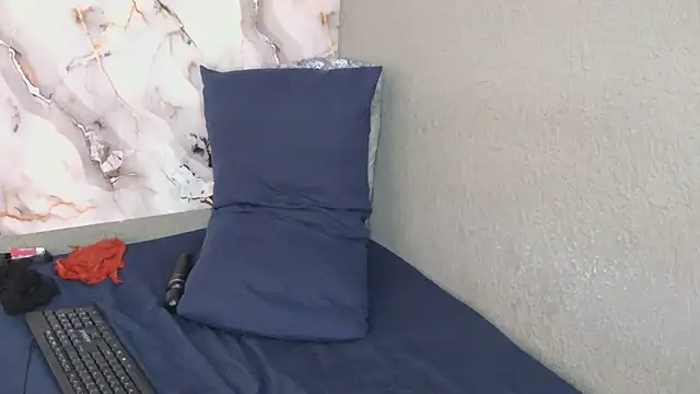 HornyBlackSlut online show from 13, 6, 2026