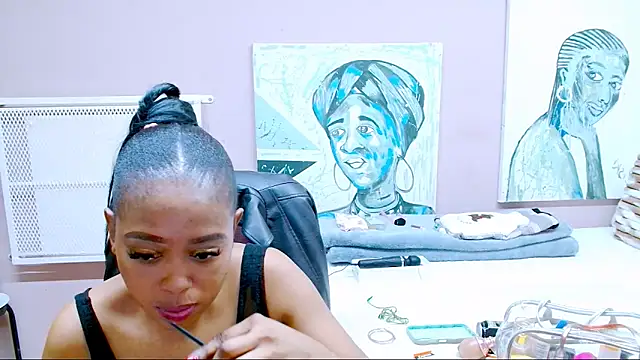 TyraHotxxx online show from 4, 6, 2026