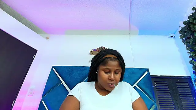 Snapshot of AlexaRousse4u chatting on 11, 5, 2026 AlexaRousse4u online show from 11, 5, 2026