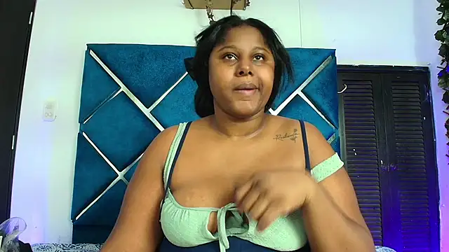 Snapshot of AlexaRousse4u chatting on 4, 6, 2026 AlexaRousse4u online show from 4, 6, 2026