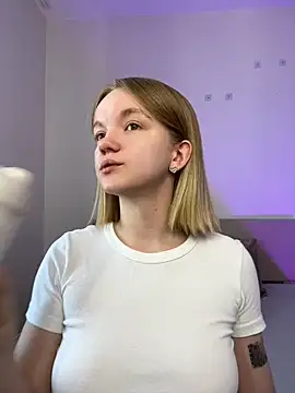 StellaBunny online show from 30, 5, 2026