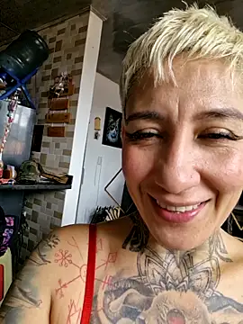 Snapshot of Everlyn_sexx chatting on 2, 6, 2026 Everlyn sexx online show from 2, 6, 2026