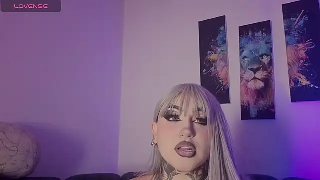 Snapshot of meowboo chatting on 14, 5, 2026 meowboo online show from 14, 5, 2026