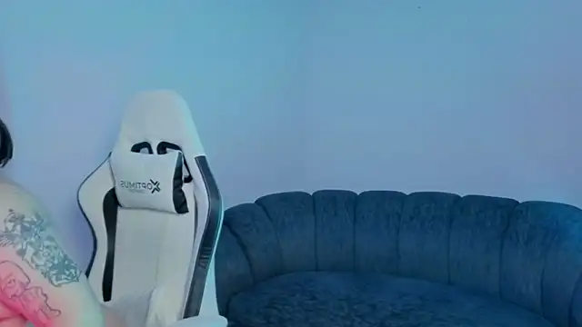 Snapshot of meowboo chatting on 19, 6, 2026 meowboo online show from 19, 6, 2026